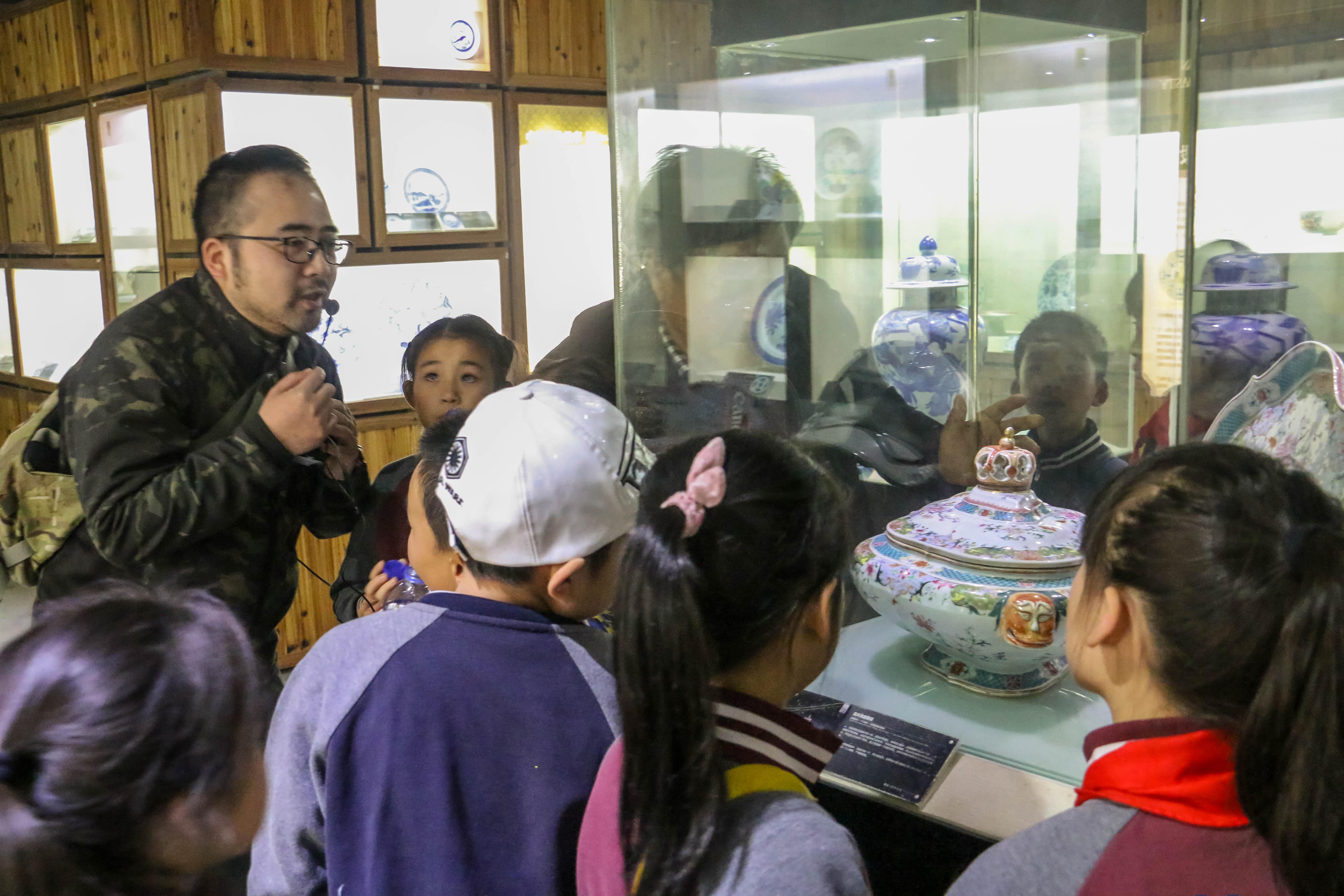 da9ce21ab19d4de0a58bbce679c0d10e.jpg da9ce21ab19d4de0a58bbce679c0d10e.jpg